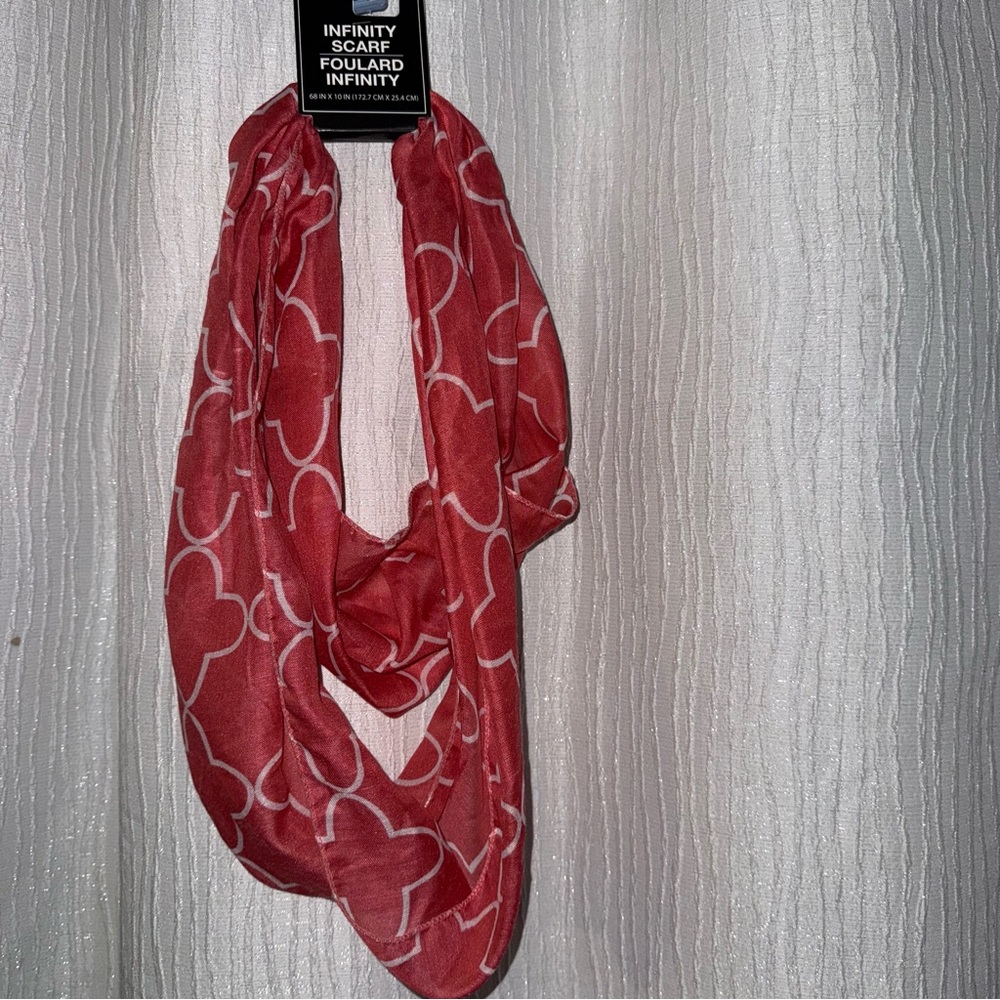 NWT infinity scarf
